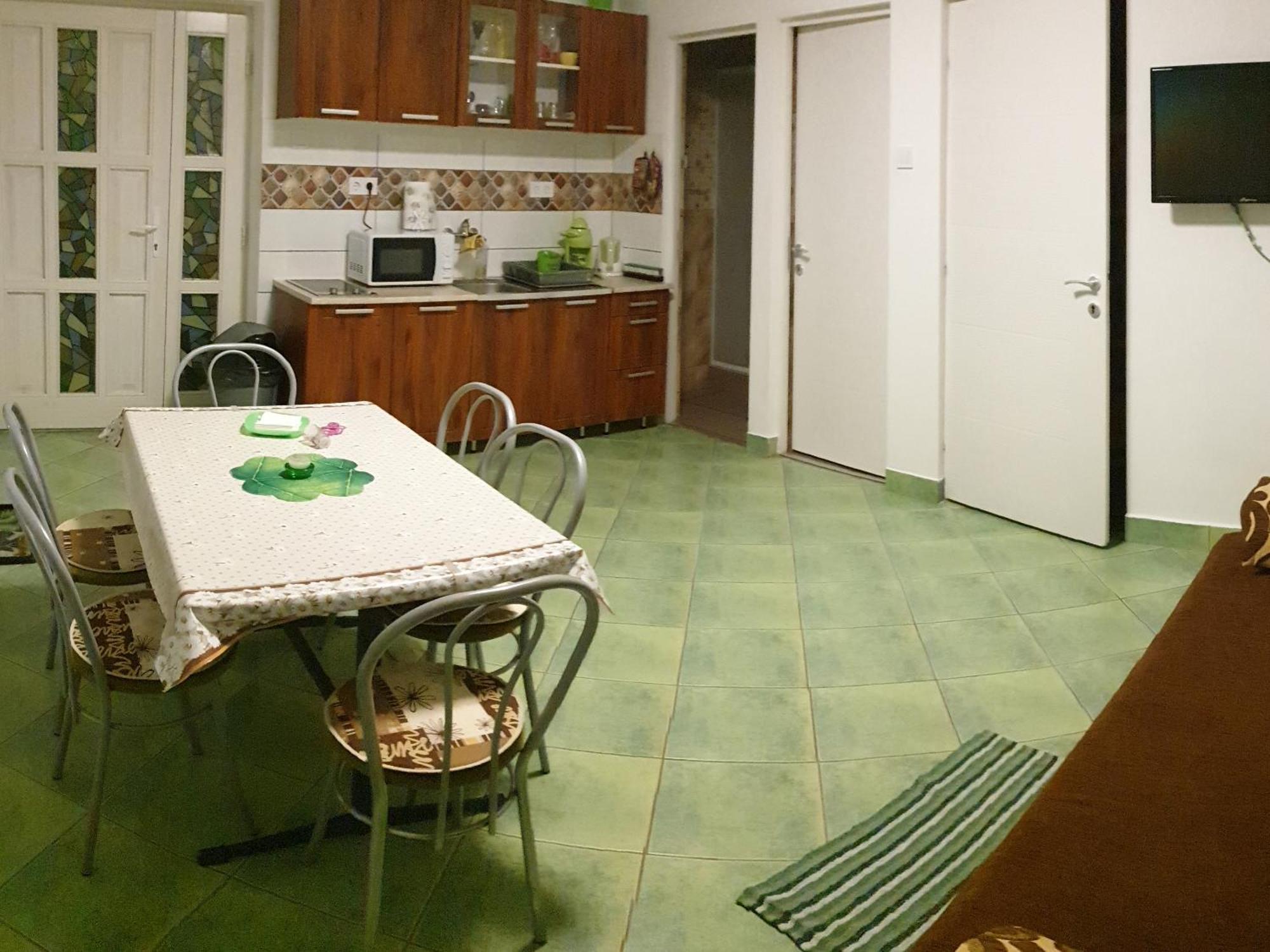 Grevia Apartmanok Poroszló Δωμάτιο φωτογραφία
